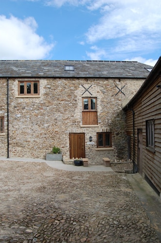 Orchard navetta upouusi muuntaminen valmistui helmikuu 2011 klo Woodhayes Farm Honiton