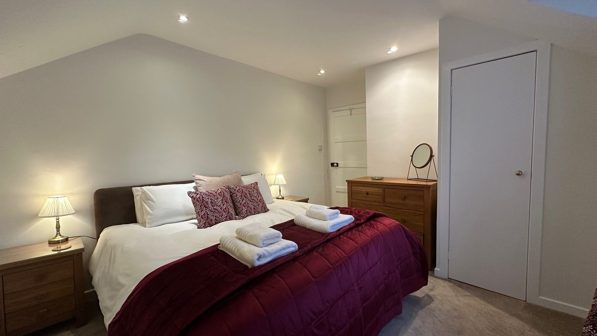 3 bedrooms, iron/ironing board, internet