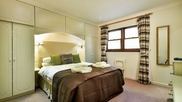 2 dormitorios, tabla de planchar con plancha, Internet