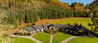 Walled Garden Mews 2 - mews mökki, joka nukkuu 6 vierasta 2 makuuhuonetta