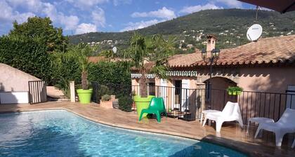 PRETTY PROVENCAL VILLA WITH POOL
