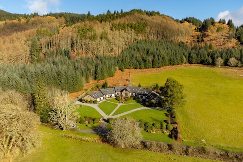 Walled Garden Mews 6 -  a mews cottage that sleeps 6 guests  in 2 bedrooms