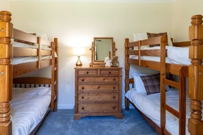 3 Schlafzimmer, Bügeleisen/Bügelbrett, Internetzugang