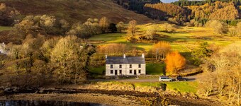 Pier House 1 - Semi-detached, stone-built cottage on lochside