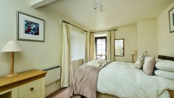 2 habitaciones, tabla de planchar con plancha y internet