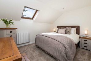 3 bedrooms, iron/ironing board, internet