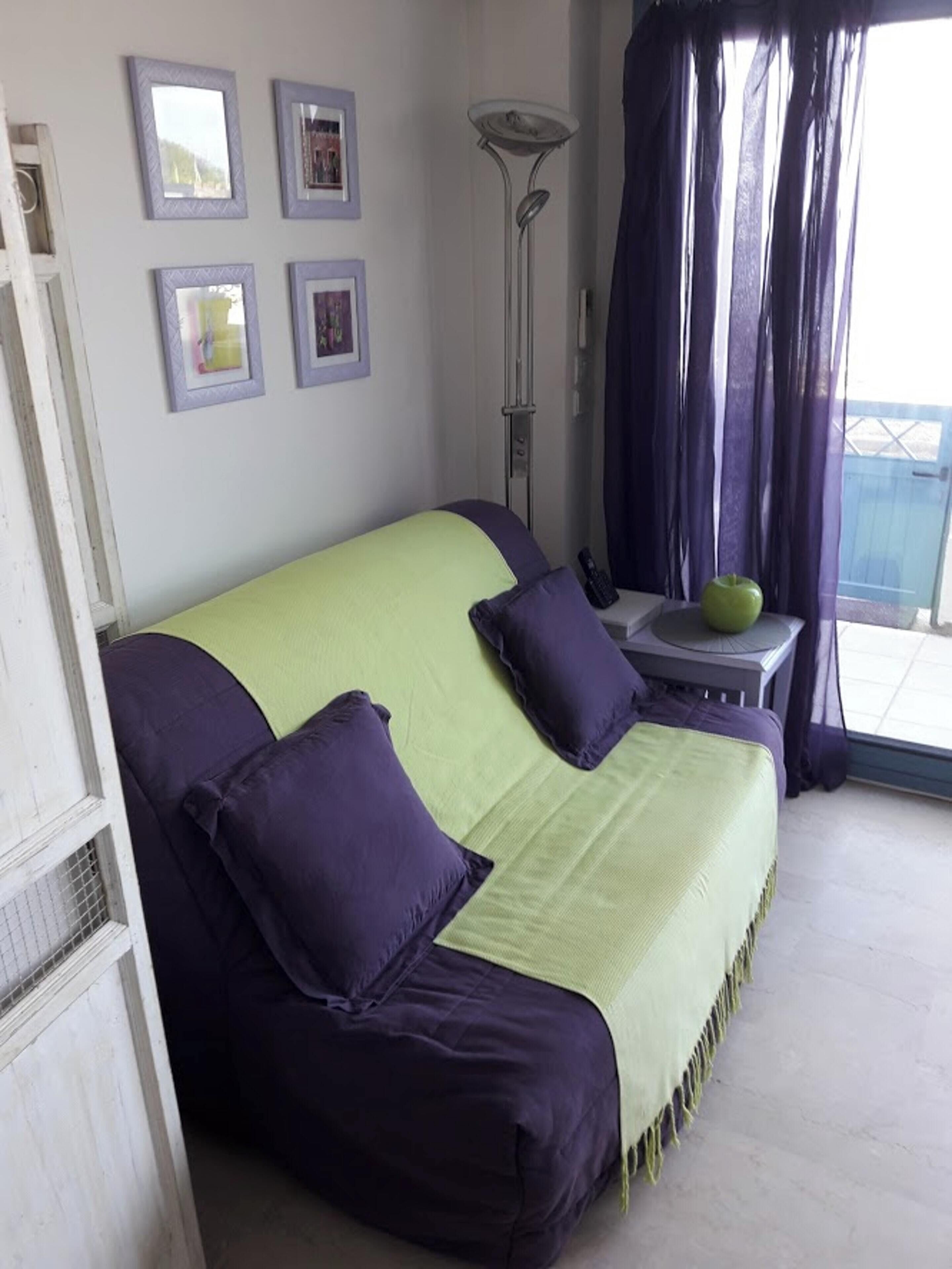 1 chambre, fer et planche à repasser, accès Internet