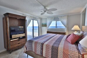 2 chambres, lit avec matelas en mousse à mémoire, accès à Internet