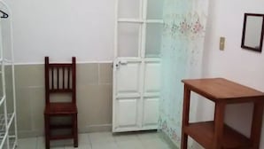 Single Room, 1 Katil Bujang (Single), Non Smoking | Kemudahan bilik