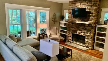 Smart TV, fireplace, DVD player