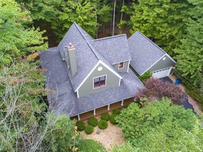 Exterior - Beautiful home in Picturesque setting just steps from Lake Michigan! (Fennville)
