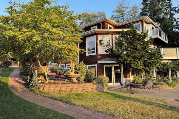Well maintained grounds for 1.5 acres.