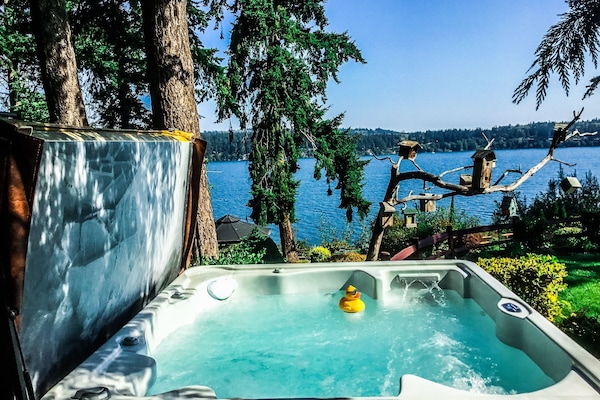 Bain à remous extérieur