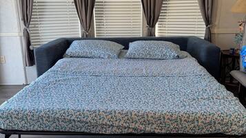 1 Schlafzimmer, Bügeleisen/Bügelbrett, kostenloses WLAN, Bettwäsche