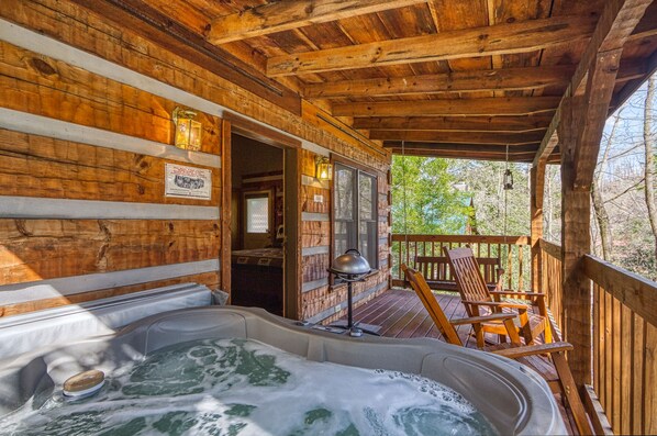 Cabin, 1 King Bed, Hot Tub | Private spa tub