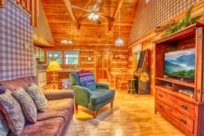 Cabin, Multiple Beds, Hot Tub | Living area