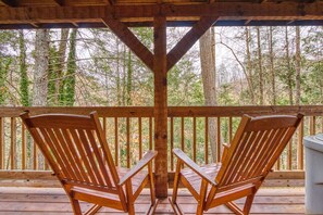 Cabin, 1 King Bed, Hot Tub | Balcony