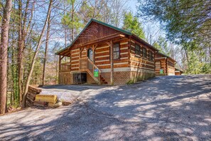 Exterior - Puppy Love 1619 - One Bedroom Cabin (Gatlinburg)