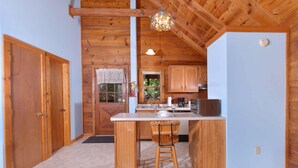 Cabin, 1 King Bed with Sofa bed, Hot Tub | Private kitchen | Coffee/tea maker, fridge, microwave, oven