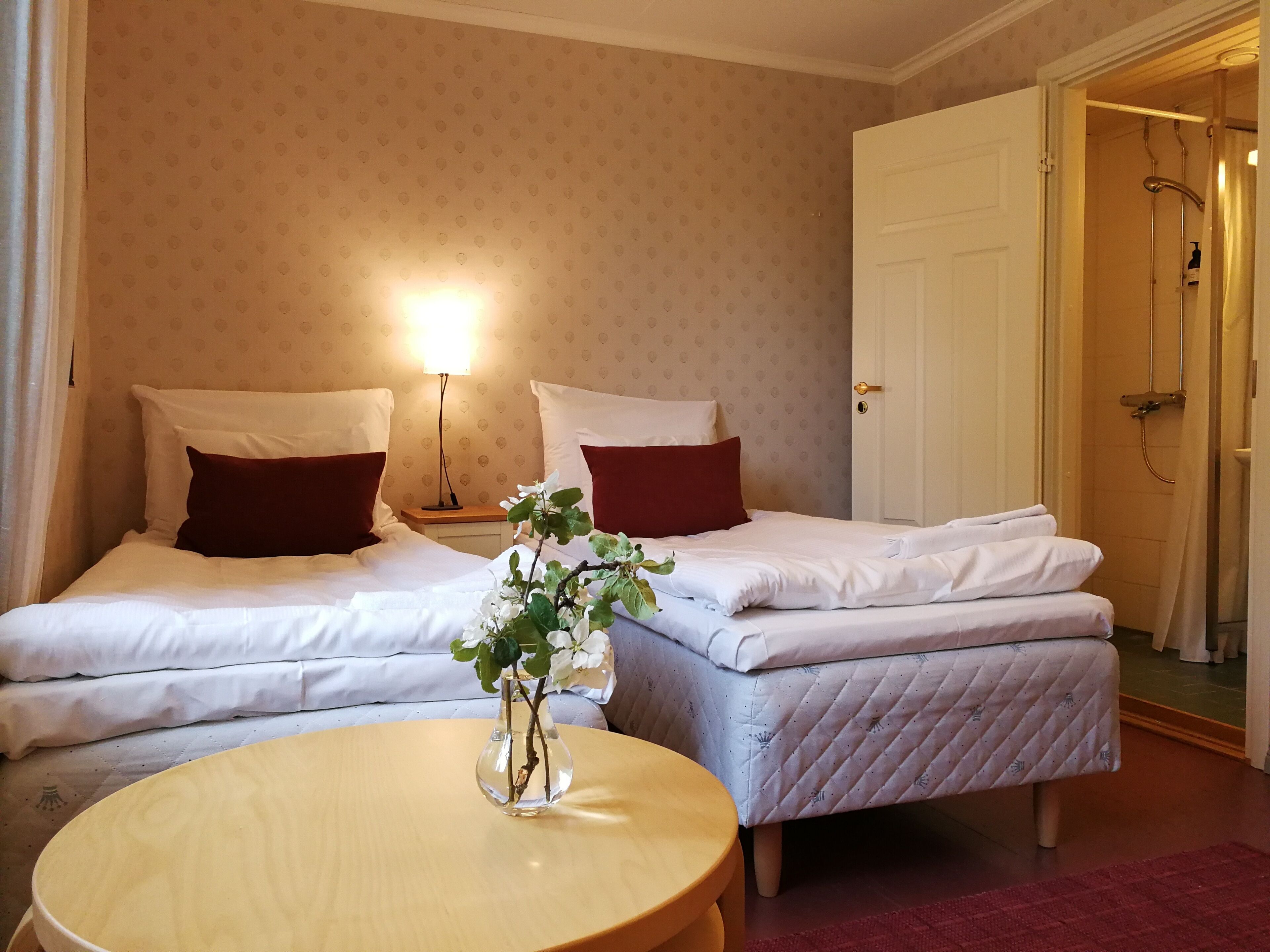 double room (red house) | individually decorated, cots/infant beds, rollaway beds, free wifi