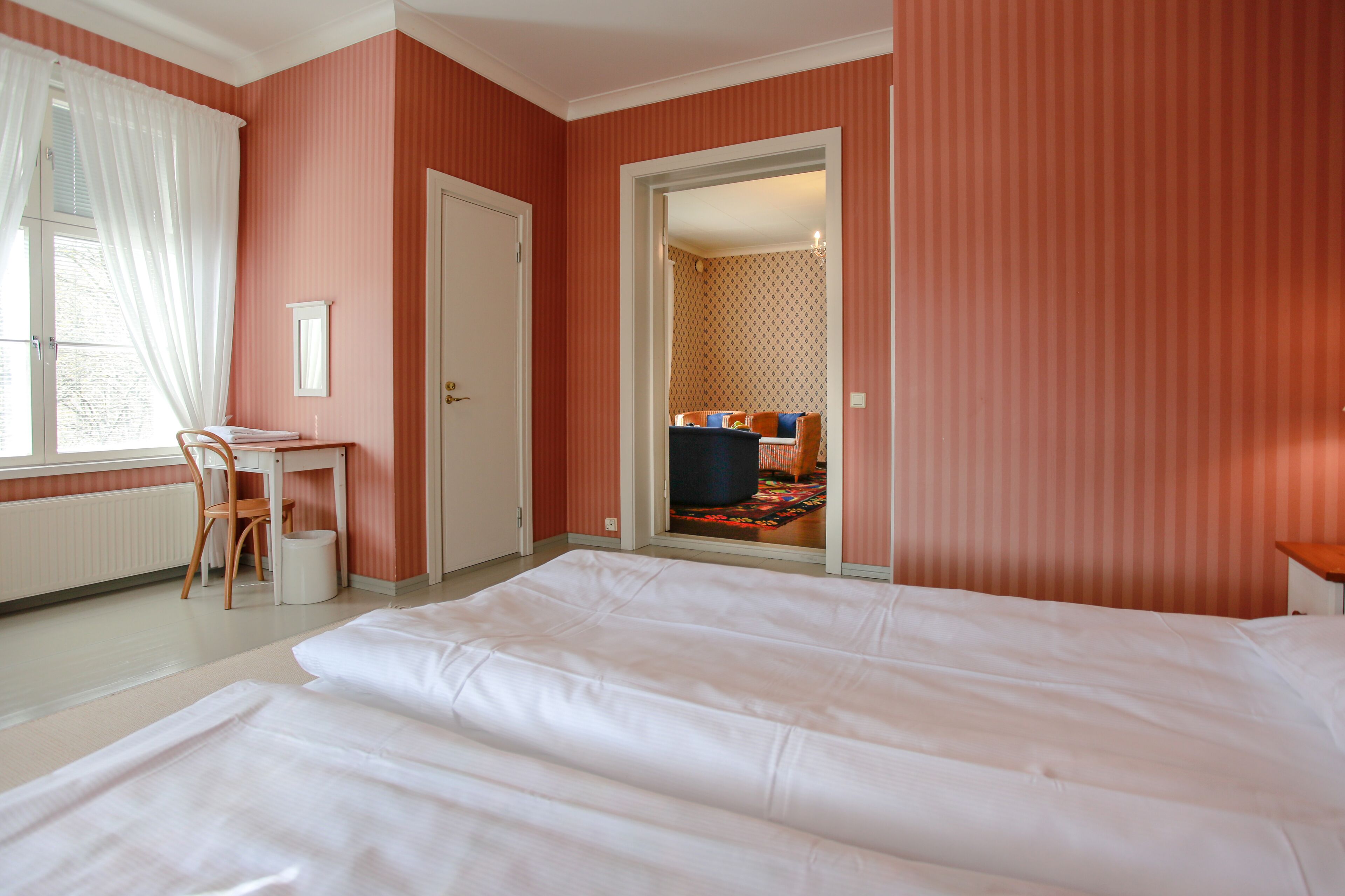 suite (bremer house) | individually decorated, cots/infant beds, rollaway beds, free wifi