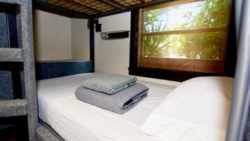 Premium Shared Dormitory, Mixed Dorm | Memory foam beds, soundproofing, iron/ironing board, free WiFi