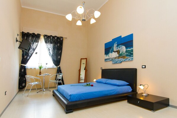 Double Room | Free cots/infant beds, free WiFi, bed sheets - B&B Li Cuti (Tiggiano)