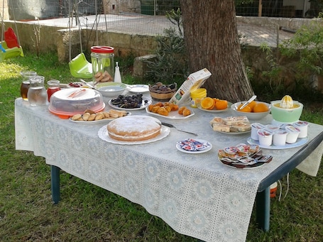 Free daily local cuisine breakfast