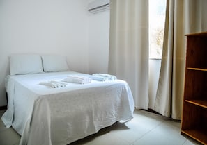 Standard Apartment, Multiple Beds, Non Smoking | 3 bedrooms, individually decorated, individually furnished