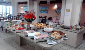 Frokostbuffé er inkludert hver dag