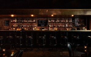 Bar (on property) - Gold Diggers Hotel (Los Angeles)