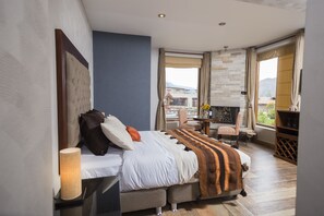 Superior Double Room, 1 Queen Bed, Non Smoking, Private Bathroom