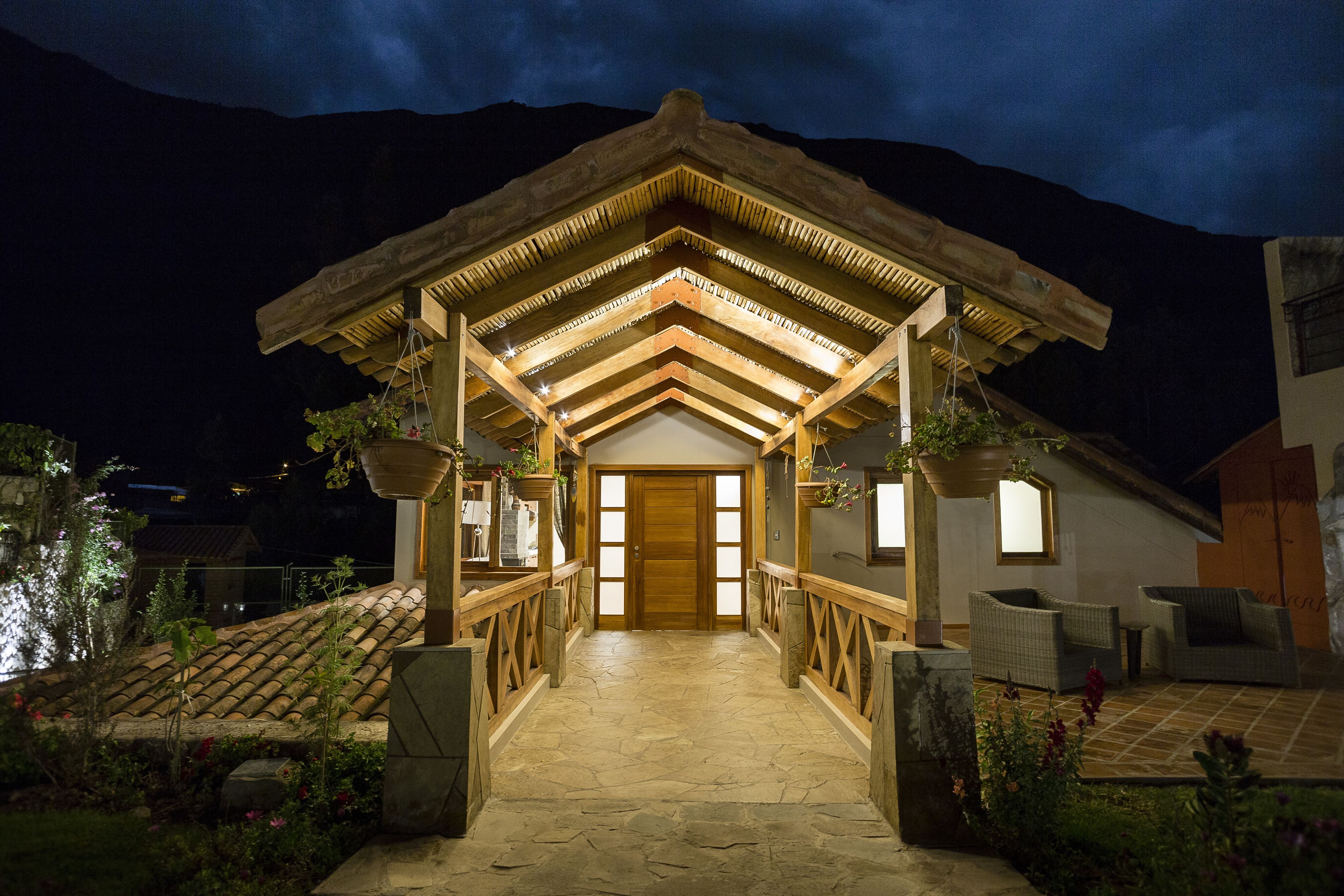 luxury suite, multiple beds, non smoking, hot tub | 1 bedroom, down duvets, minibar, in-room safe