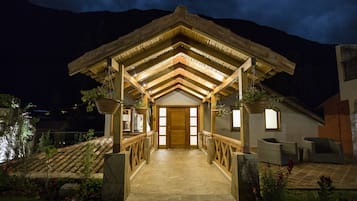 Luxury Suite, Multiple Beds, Non Smoking, Hot Tub