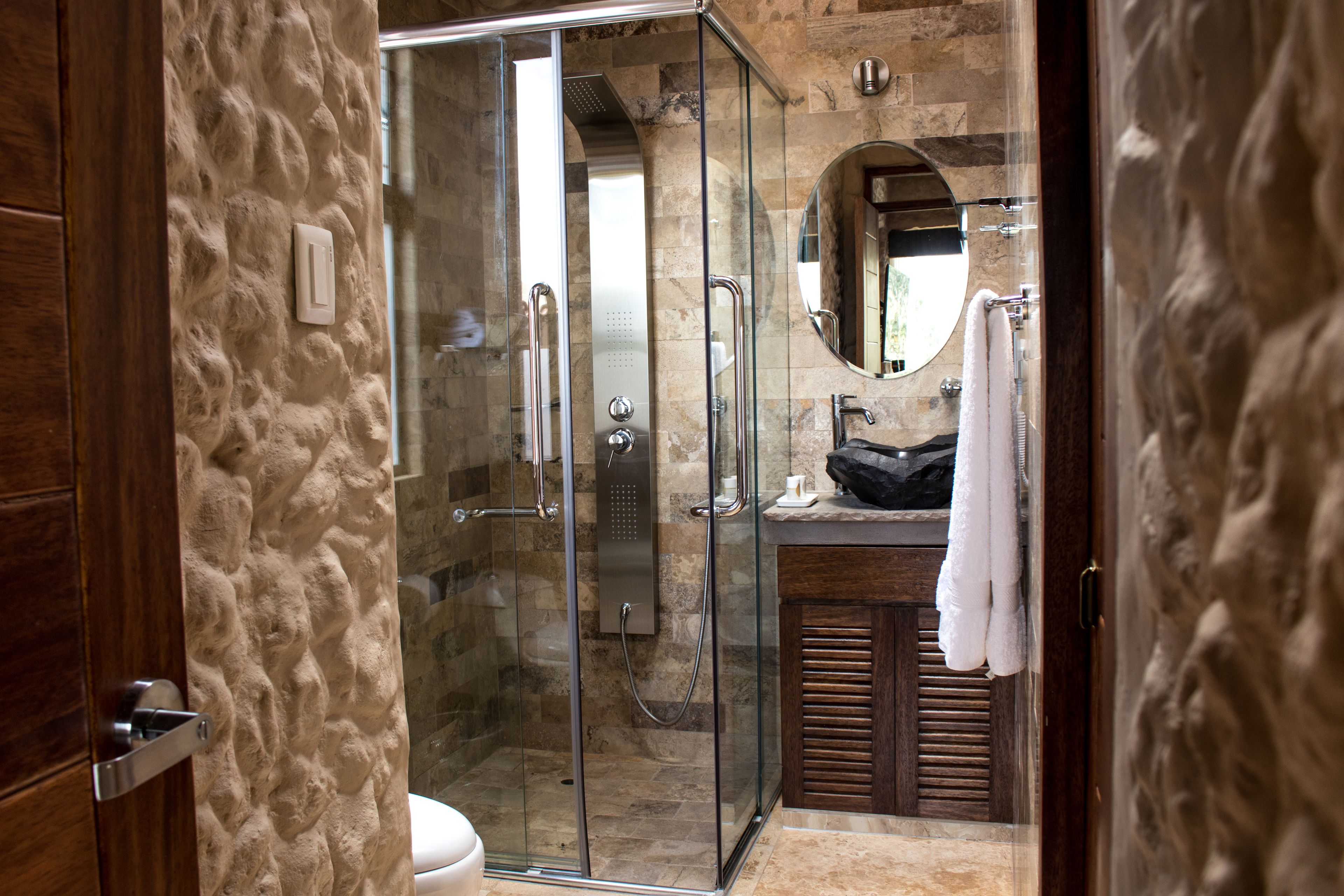 luxury apartment, multiple bedrooms, non smoking, ensuite | bathroom | free toiletries, hair dryer, bathrobes, slippers