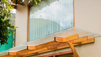 Superior-værelse til 3 personer - 3 enkeltsenge - ikke-ryger - eget badeværelse | Udsigt fra værelset