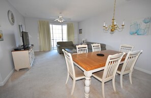 Apartment, Multiple Beds | In-room dining
