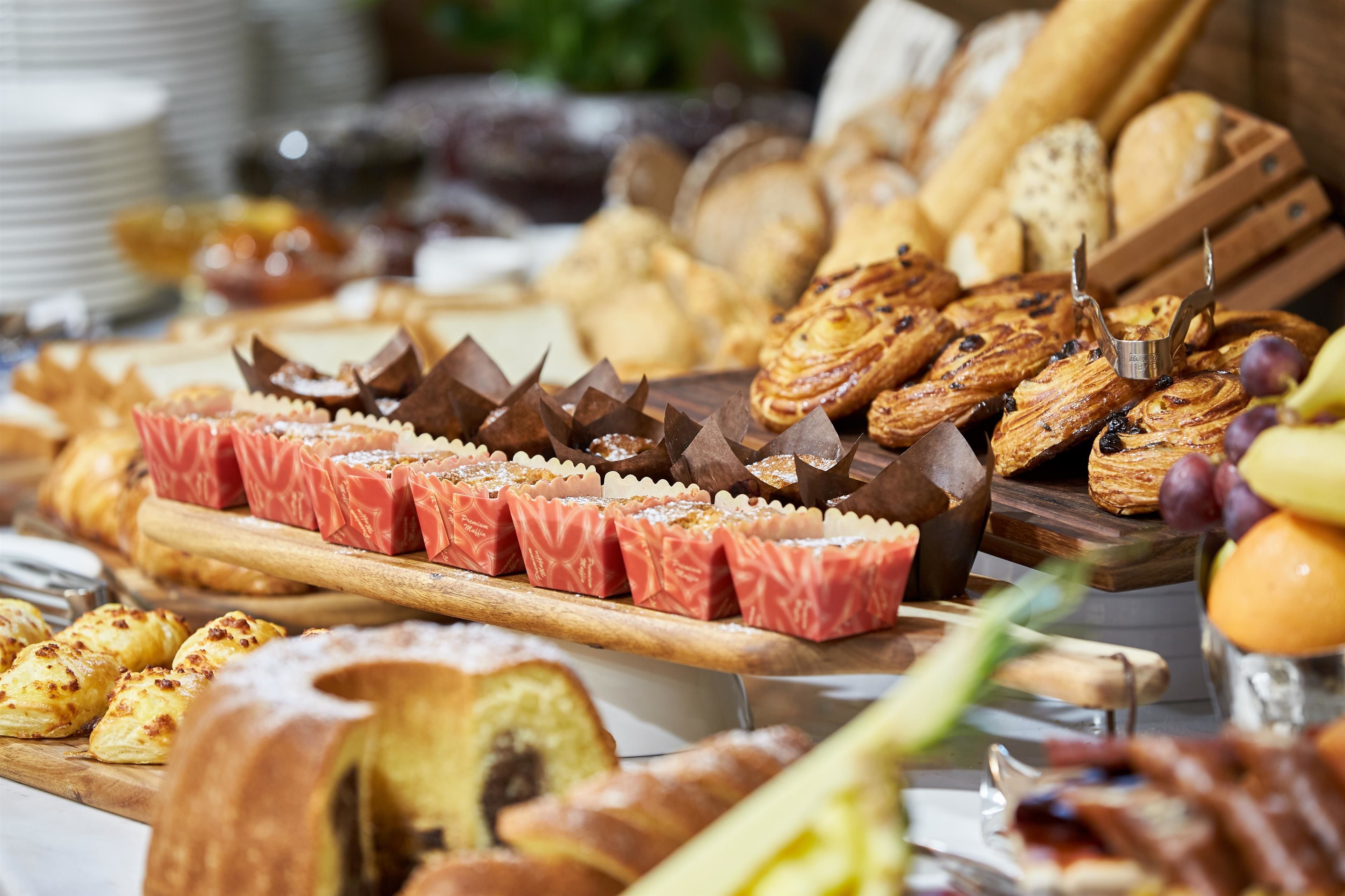 daily buffet breakfast (gel 29 per person)