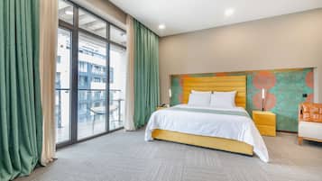 Suite, 1 kingsize-seng, ikke-røyk, balkong (with Sofabed) | Sengetøy i egyptisk bomull og sengetøy av topp kvalitet