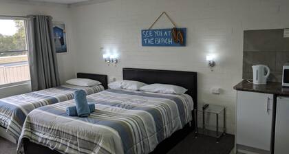 Harrington Village Motel