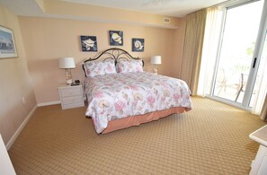 Condo, Multiple Beds (207 North Tower)