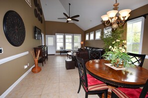 Departamento, varias camas | Servicio a la habitación