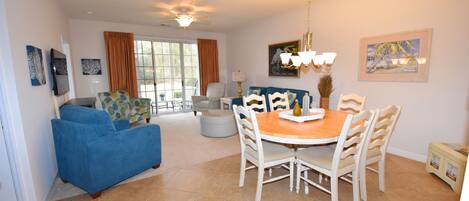 Condo, Multiple Beds (712 Ironwood) | In-room dining