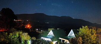 瓦拉布兰卡绣球花木屋酒店