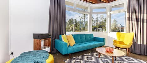 Superior King Suite | 2 bedrooms, minibar, individually decorated, individually furnished