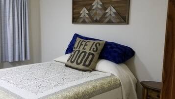 2 bedrooms, free WiFi, bed sheets