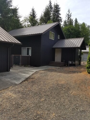 Haarukat ja twillers-loma SolDuc-joen reunalla .. pyörä, vaellus, kävely, kala