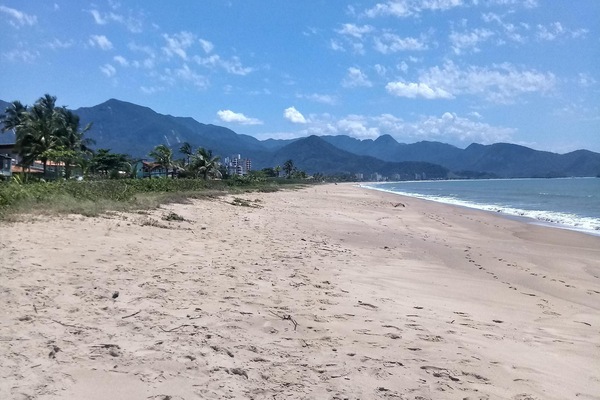 Una playa cerca