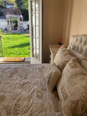 3 bedrooms, desk, iron/ironing board, travel cot