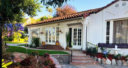 Upea espanjalainen kotihuvila salaisessa puutarhassa: oma lomakeskuksesi🕊